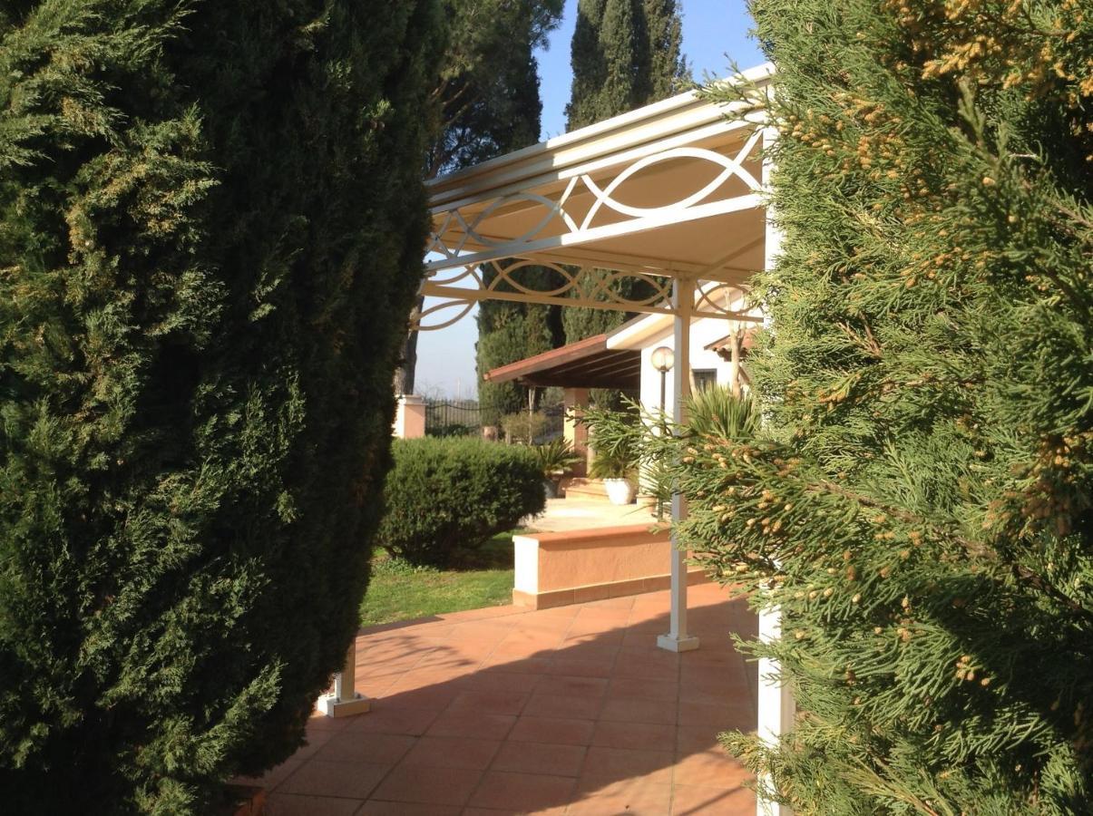 Villa Paradise Resort Gallicano nel Lazio ภายนอก รูปภาพ