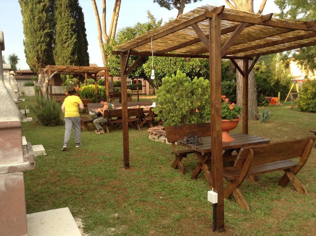 Villa Paradise Resort Gallicano nel Lazio ภายนอก รูปภาพ
