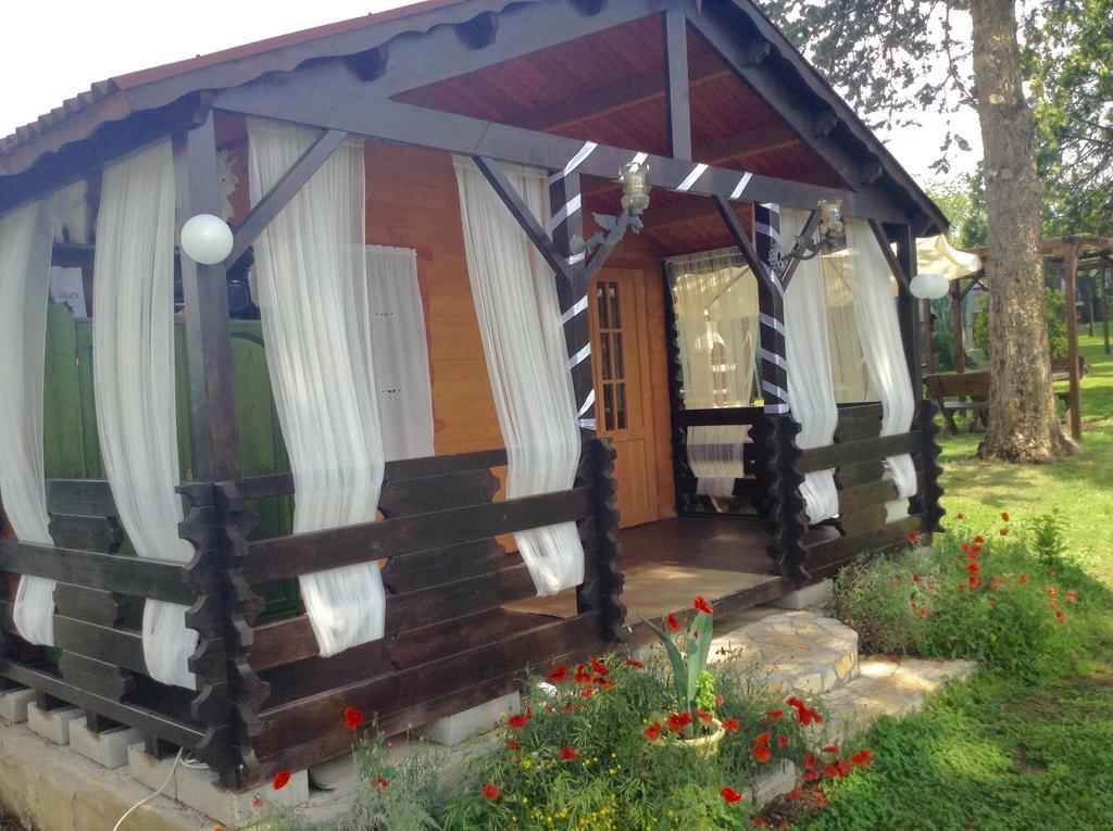 Villa Paradise Resort Gallicano nel Lazio ภายนอก รูปภาพ
